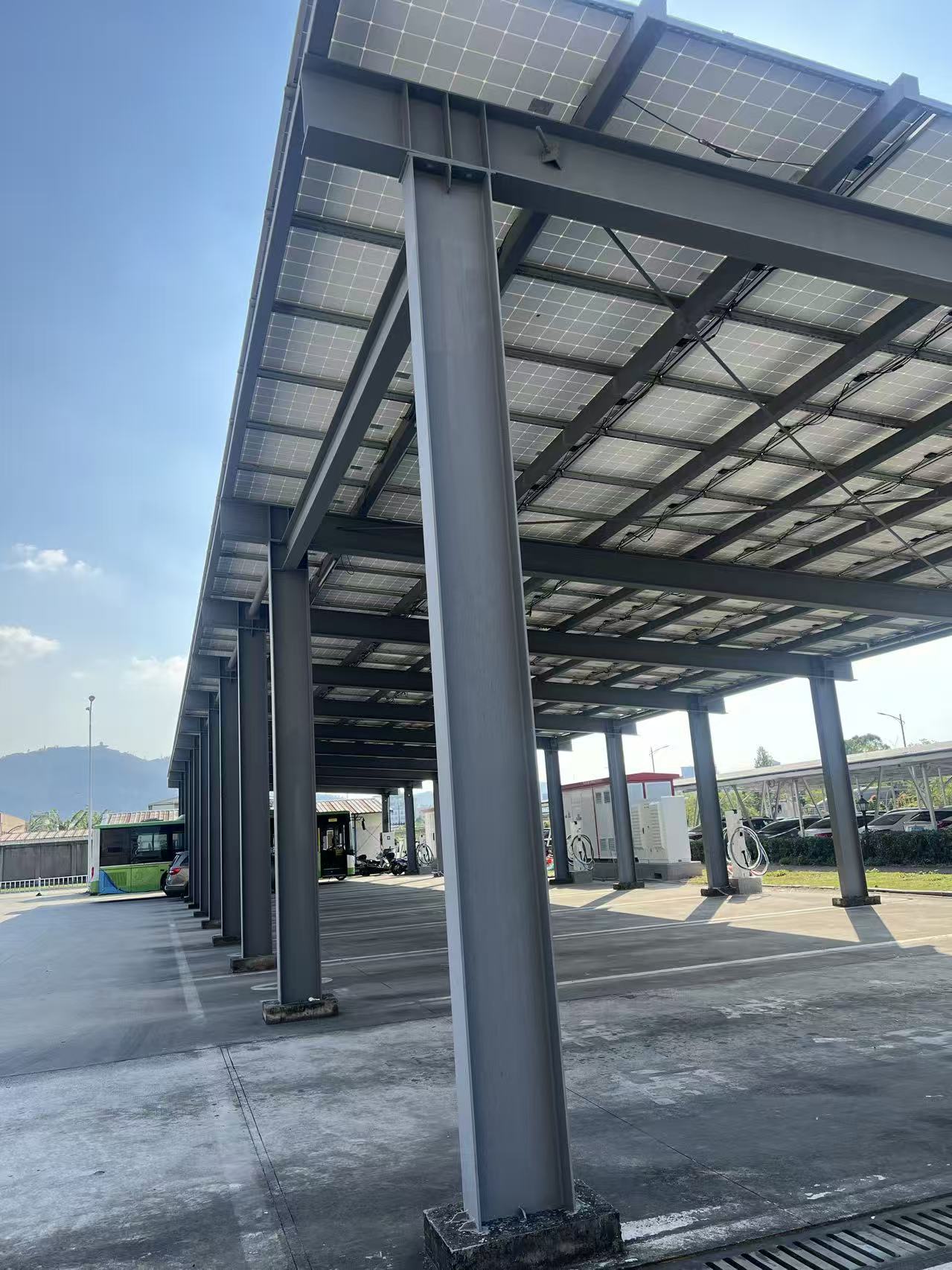 Melyek a fotovoltaikus épületintegráció konkrét alkalmazásai?