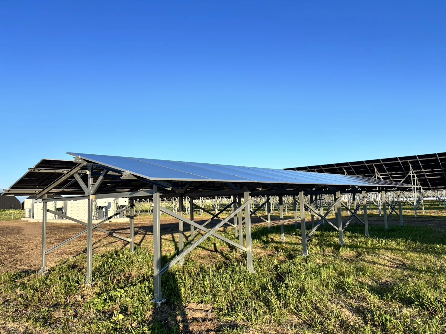 Agri-PV üvegház: kettős bevétel egyetlen földből